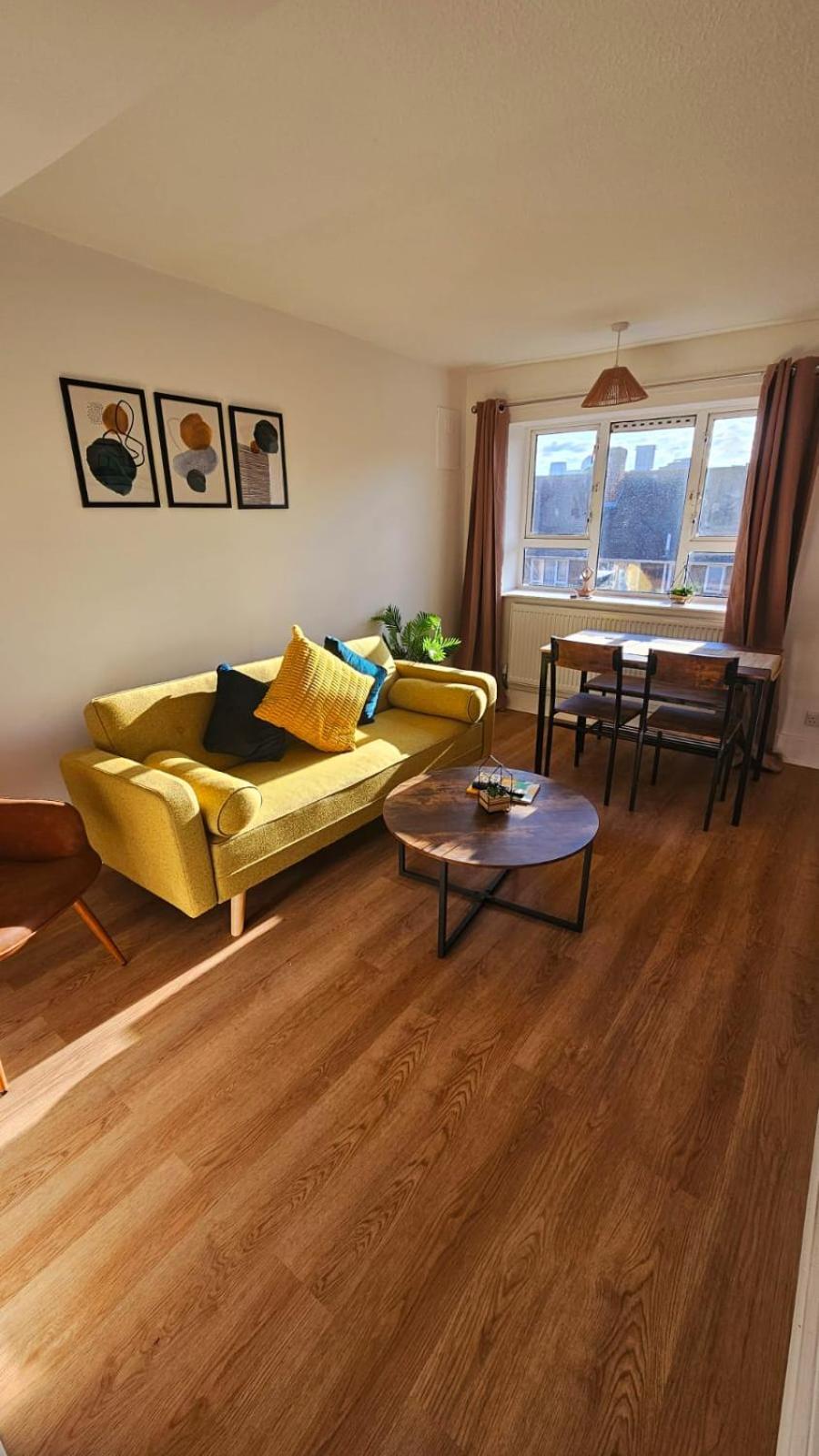 Excel O2 Stunning Large 3 Bedroom Apartment With Balcony London Luaran gambar