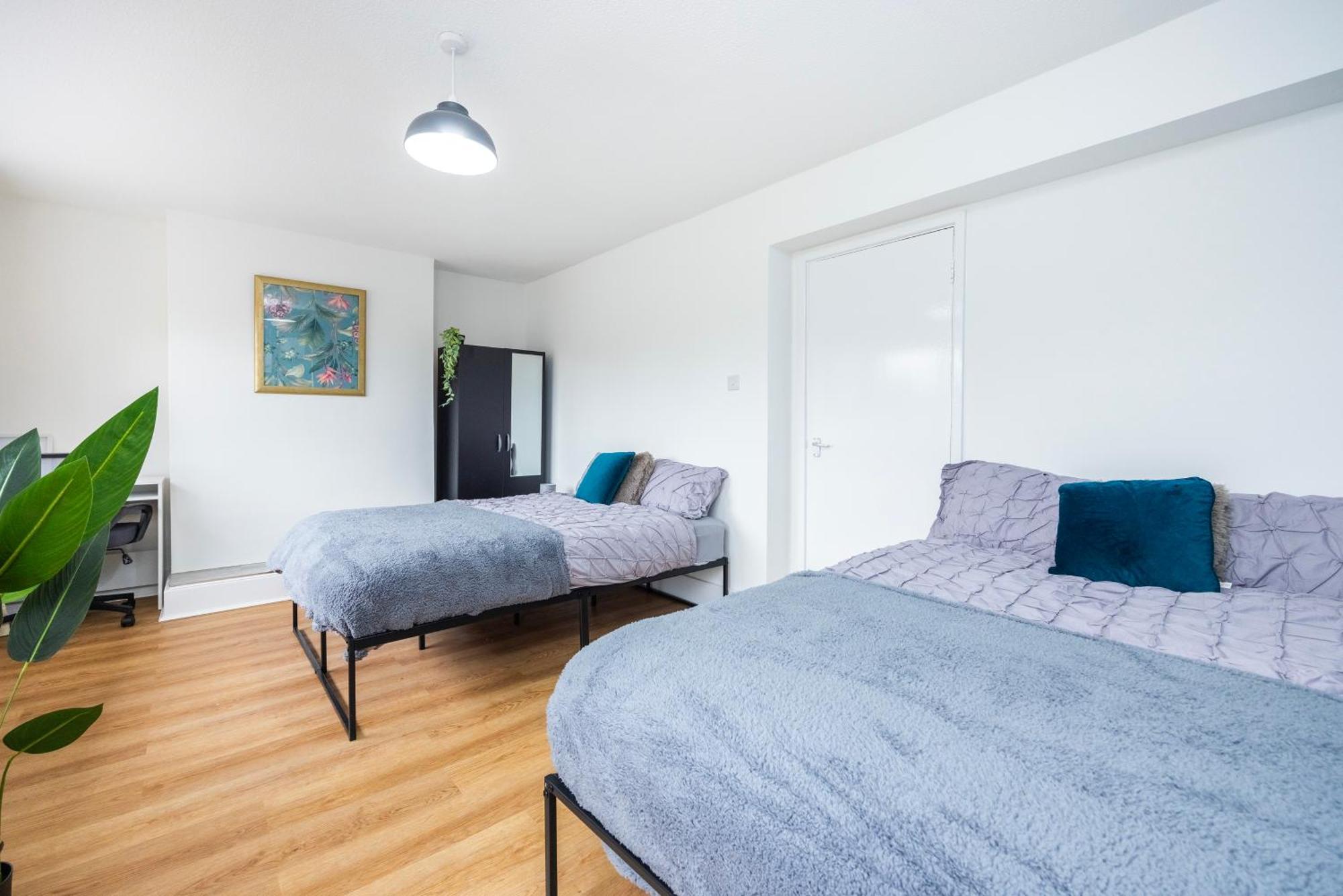 Excel O2 Stunning Large 3 Bedroom Apartment With Balcony London Luaran gambar