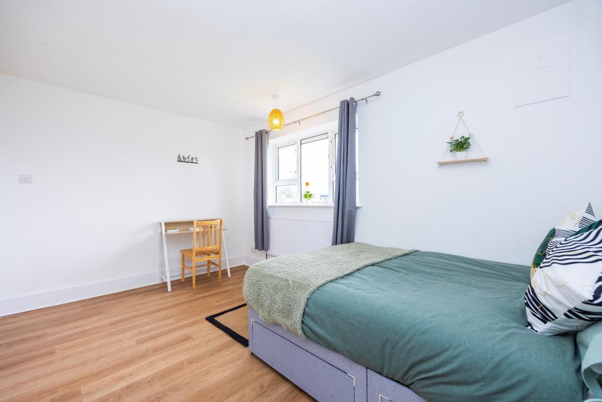 Excel O2 Stunning Large 3 Bedroom Apartment With Balcony London Luaran gambar